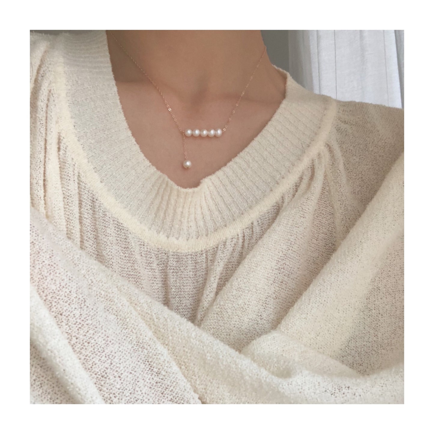 ALODIA BALANCE NECKLACE IN 925 SILVER WITH 18K GOLD FINISH AND SHELL PEARLS