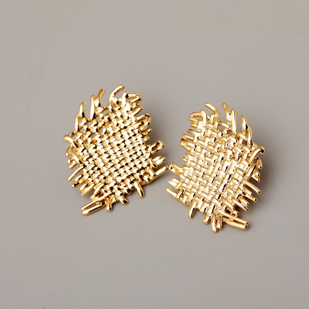 ALODIA EARRING IN BRASS WITH 18K GOLD FINISH