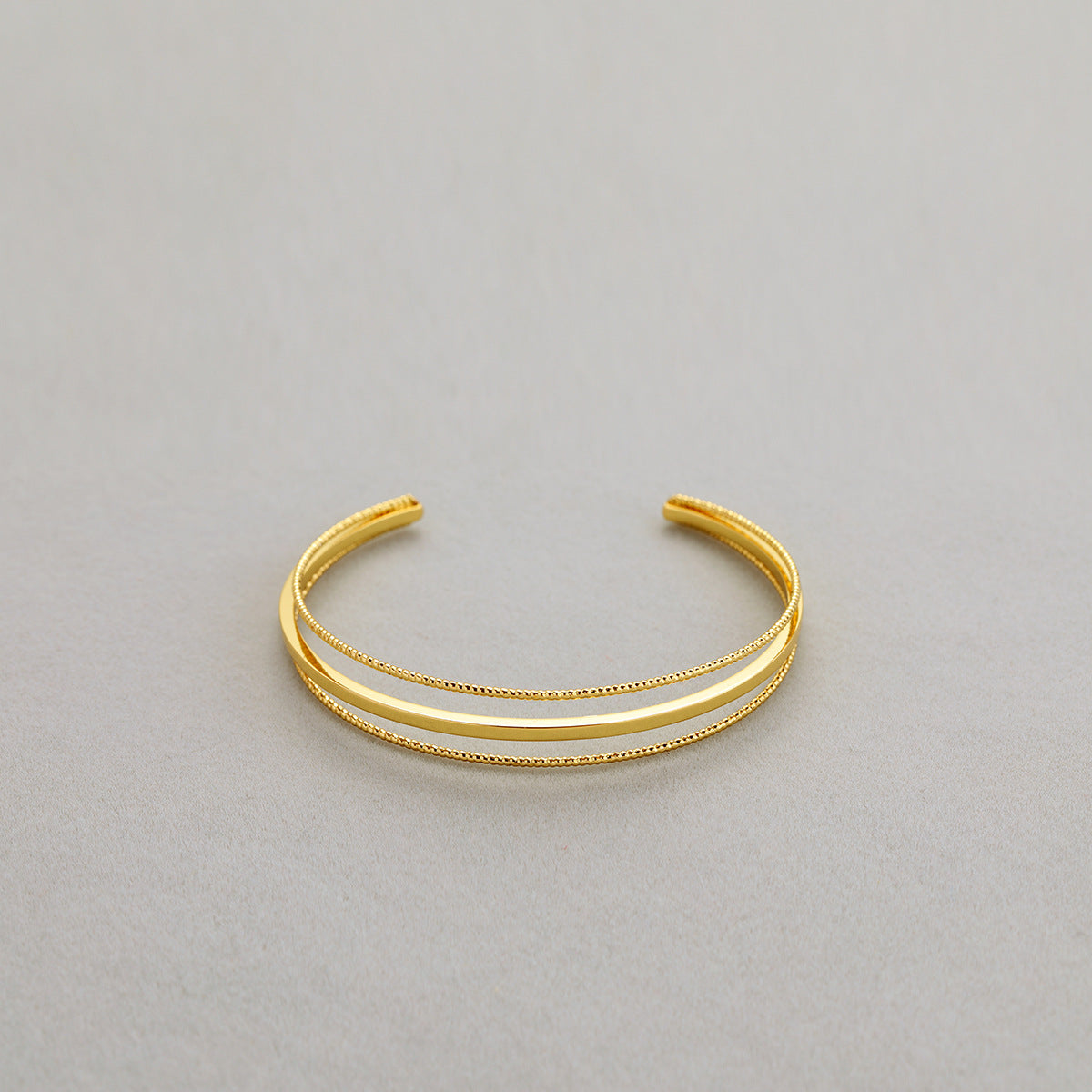 ALODIA BRACELET IN BRASS WITH 18K GOLD FINISH ADJUSTABLE