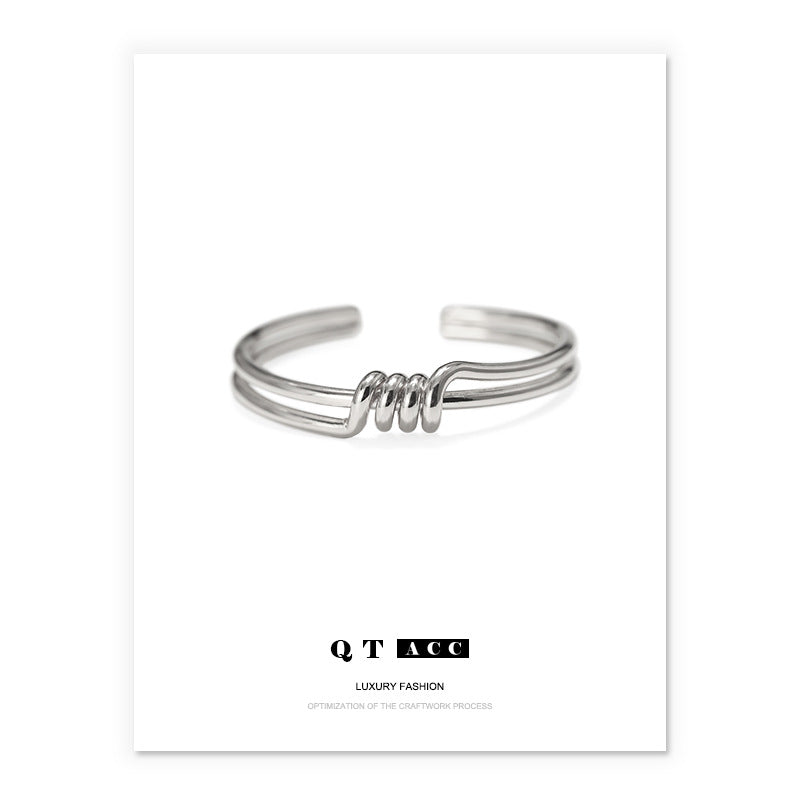 ALODIA WOVEN BRACELET IN BRASS WITH 18K GOLD FINISH