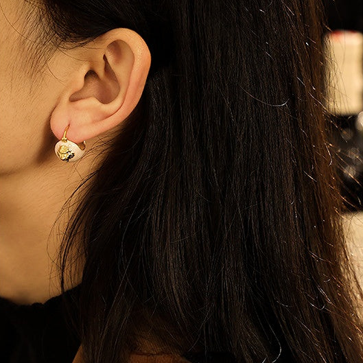 ALODIA EARRING IN BRASS WITH 18K GOLD FINISH AND ENAMEL