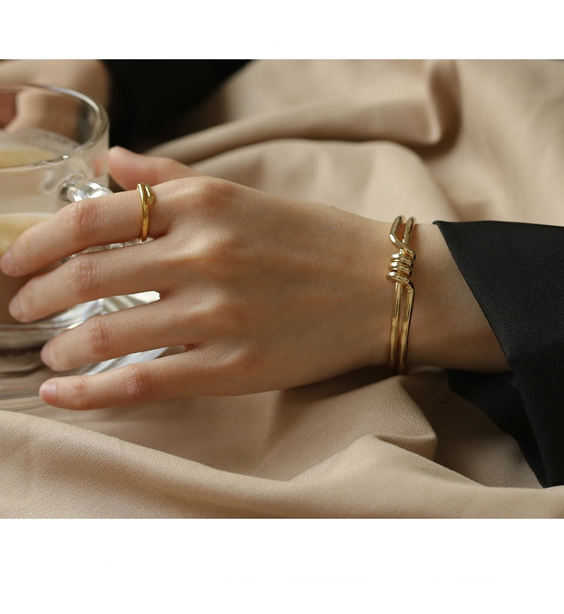 ALODIA WOVEN BRACELET IN BRASS WITH 18K GOLD FINISH
