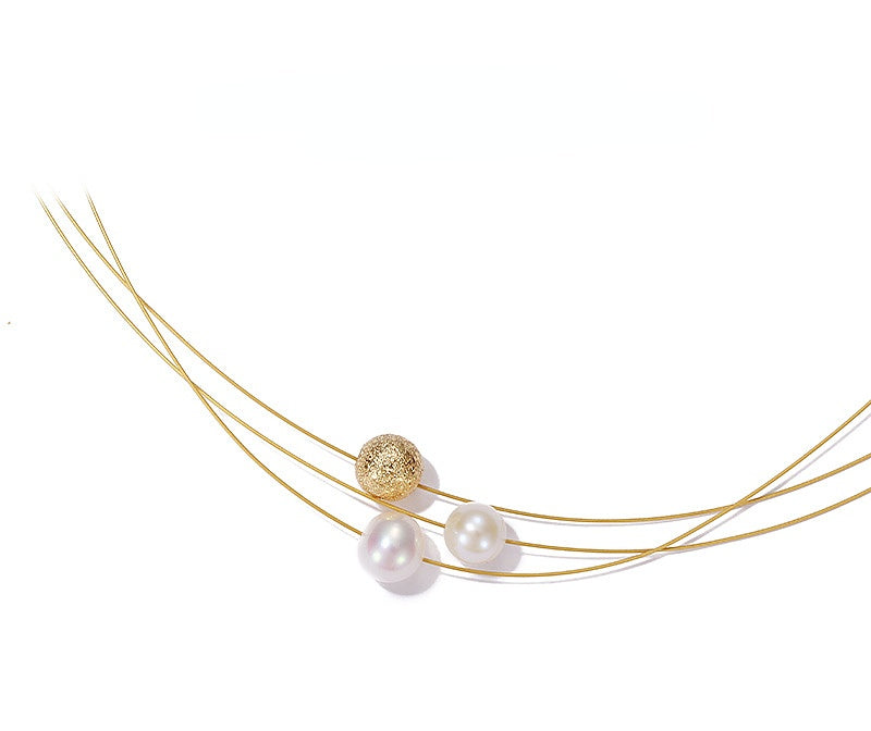 ALODIA NECKLACE IN BRASS WITH 18K GOLD FINISH AND FRESHWATER PEARLS