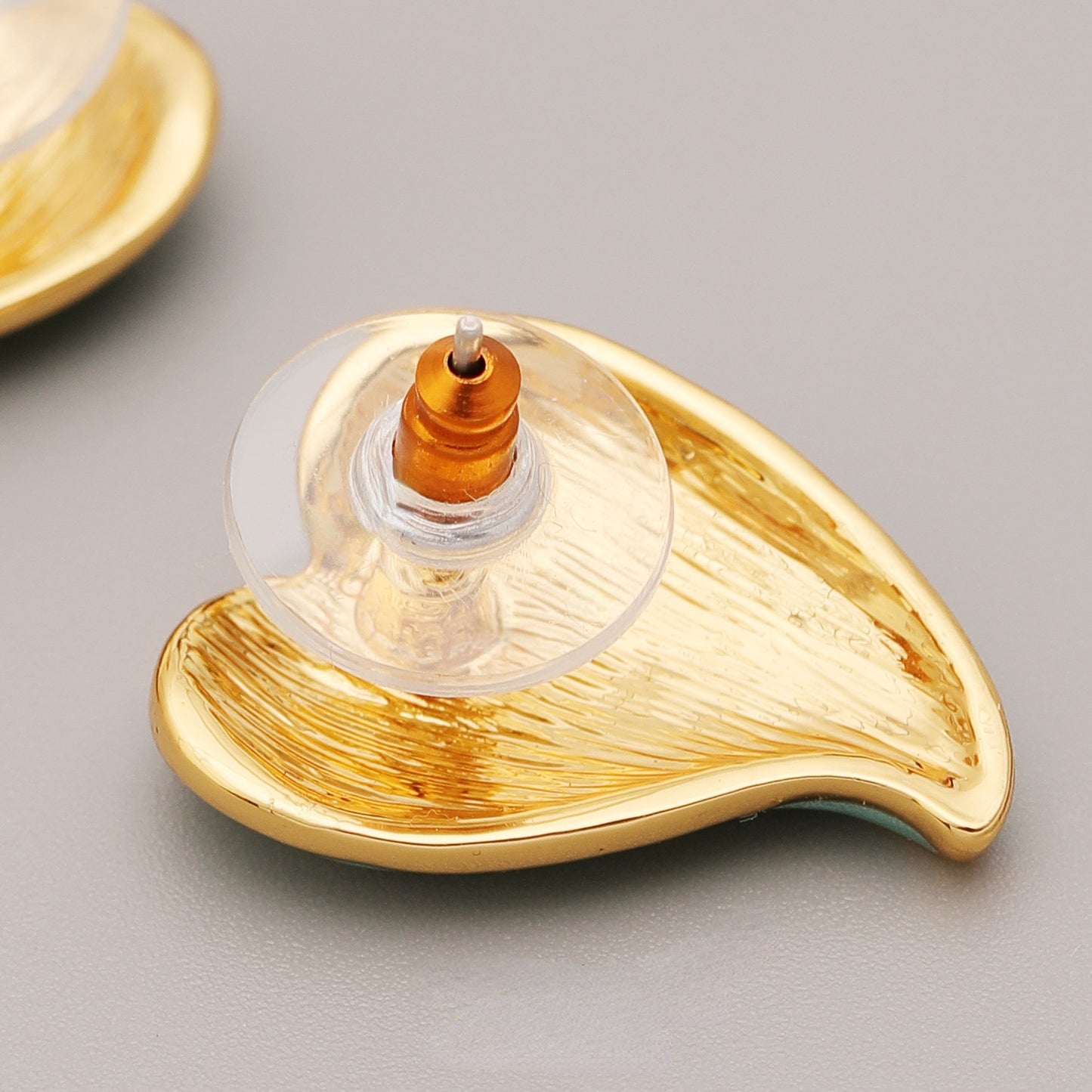 ALODIA LOVE MINT GREEN EARRING IN BRASS WITH 18K GOLD FINISH AND ENAMEL