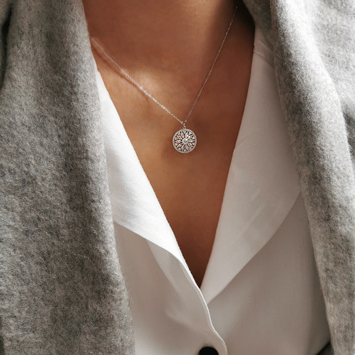 ALODIA SUNFLOWER NECKLACE IN 925 SILVER WITH 14K GOLD FINISH AND ZIRCON