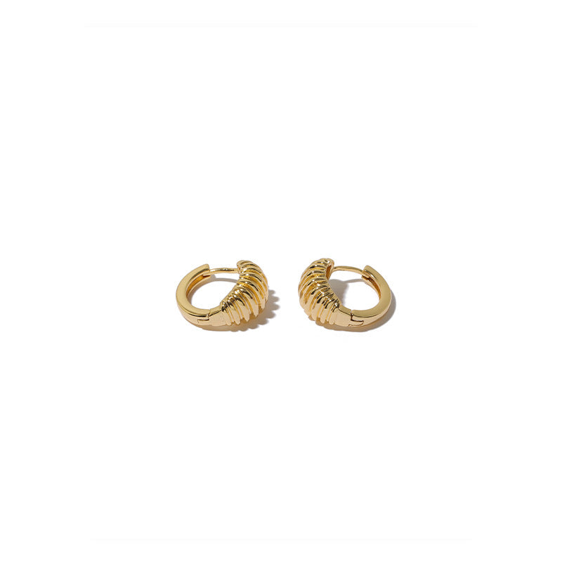 ALODIA EARRING SCULPTURE ELEGANT IN BRASS WITH 18K GOLD FINISH