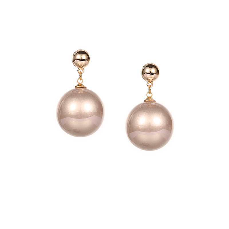 EARRING IN BRASS WITH 18K GOLD FINISH AND GLASS PEARLS