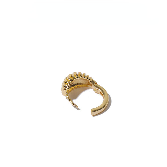 ALODIA EARRING SCULPTURE ELEGANT IN BRASS WITH 18K GOLD FINISH