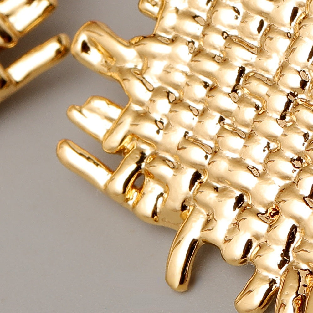 ALODIA EARRING IN BRASS WITH 18K GOLD FINISH