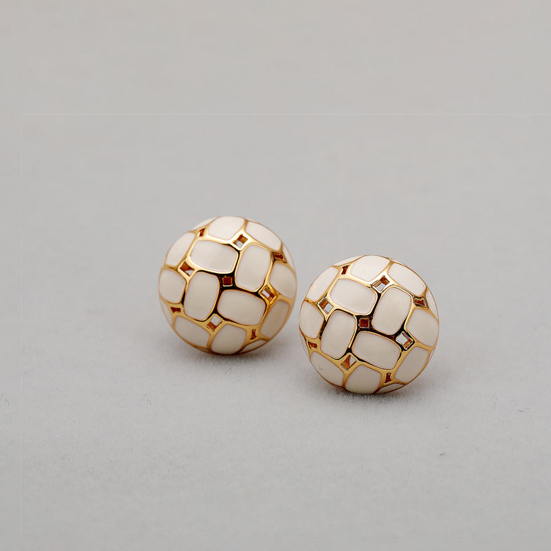 ALODIA VINTAGE STYLE EARRING IN BRASS WITH 18K GOLD FINISH AND ENAMEL