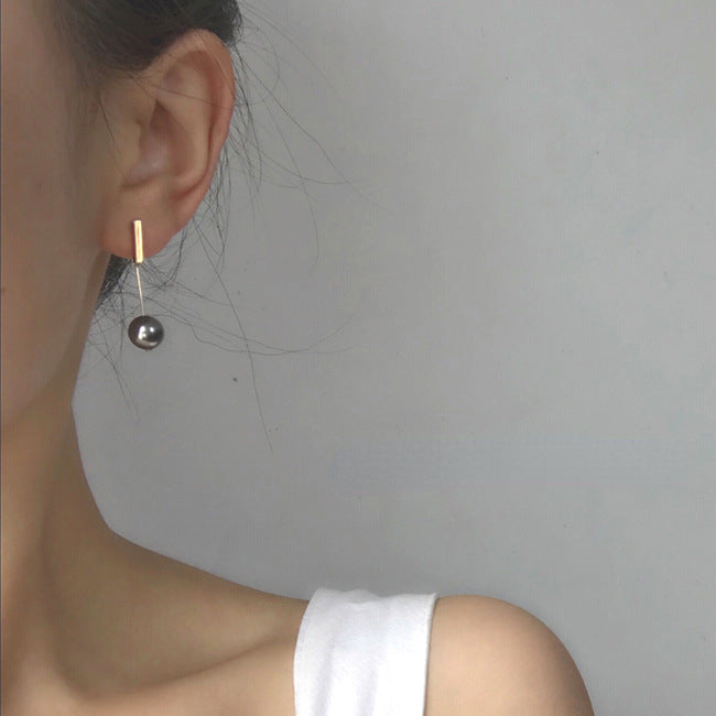 ALODIA  EARRING IN 925SILVER WITH 14K GOLD FINISH AND BLACK PEARLS 