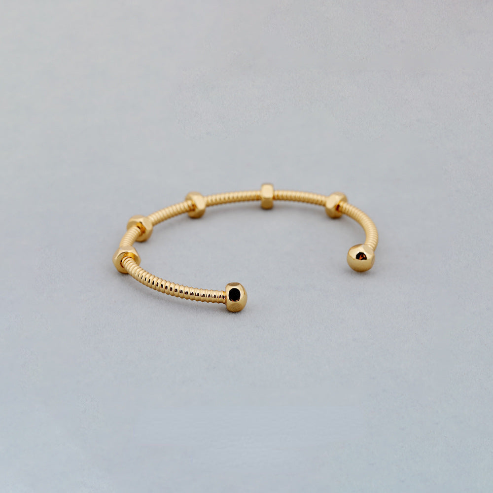 ALODIA  BRACELET IN BRASS WITH 18K GOLD FINISH ADJUSTABLE