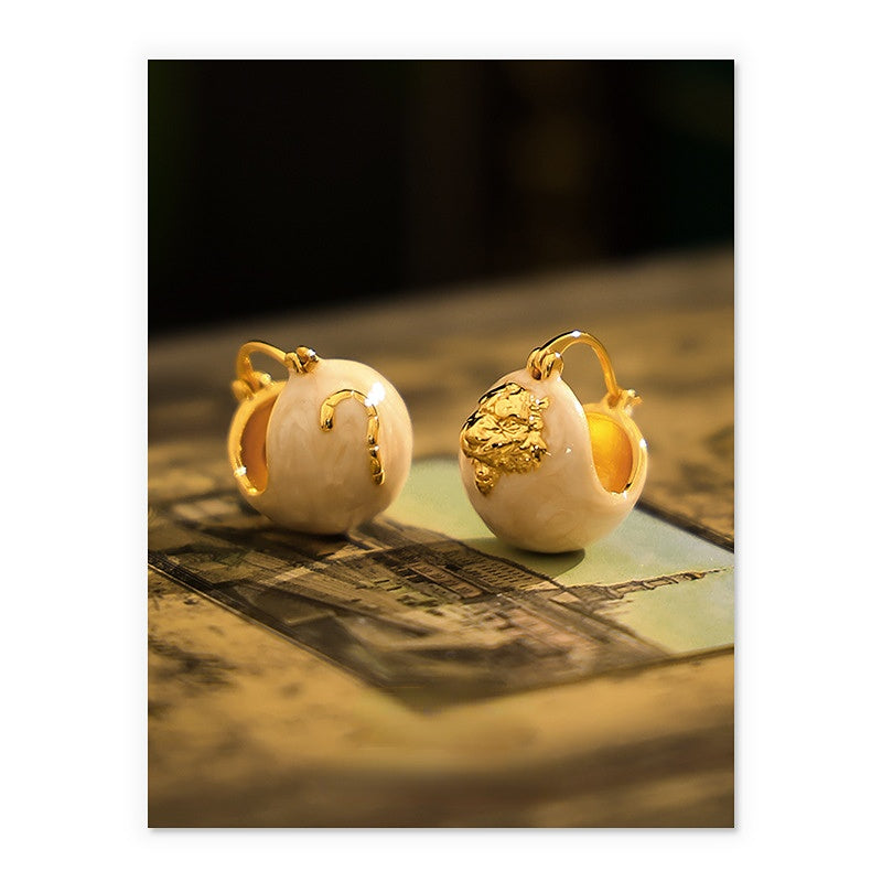 ALODIA  EARRING IN BRASS WITH 18K GOLD FINISH AND ENAMEL