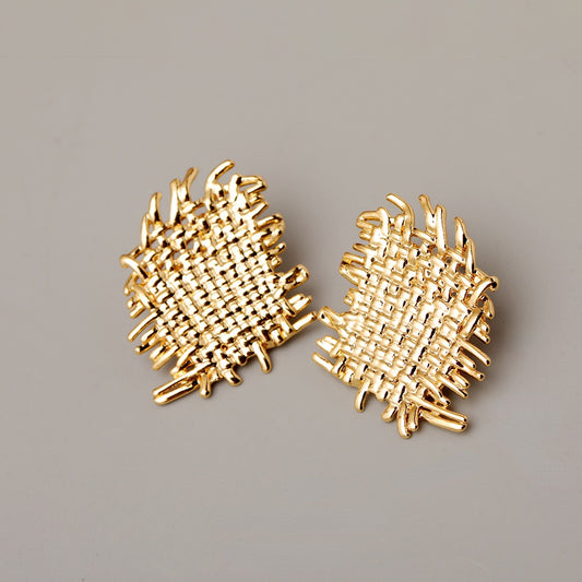 ALODIA  EARRING IN BRASS WITH 18K GOLD FINISH 