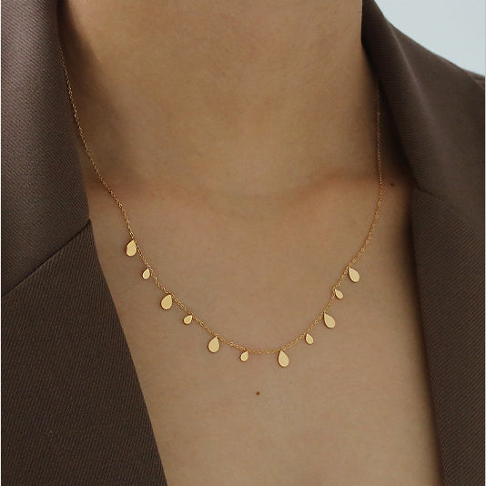 ALODIA PAILLETTE NECKLACE IN BRASS WITH 18K GOLD FINISH