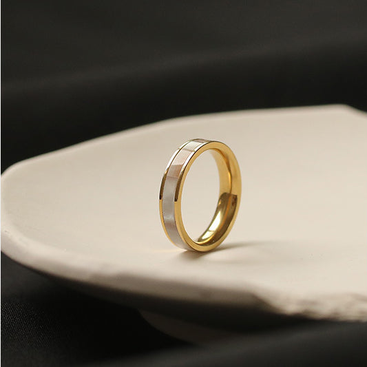 RING IN BRASS WITH 18K GOLD FINISH AND MOTHER-OF-PEARL