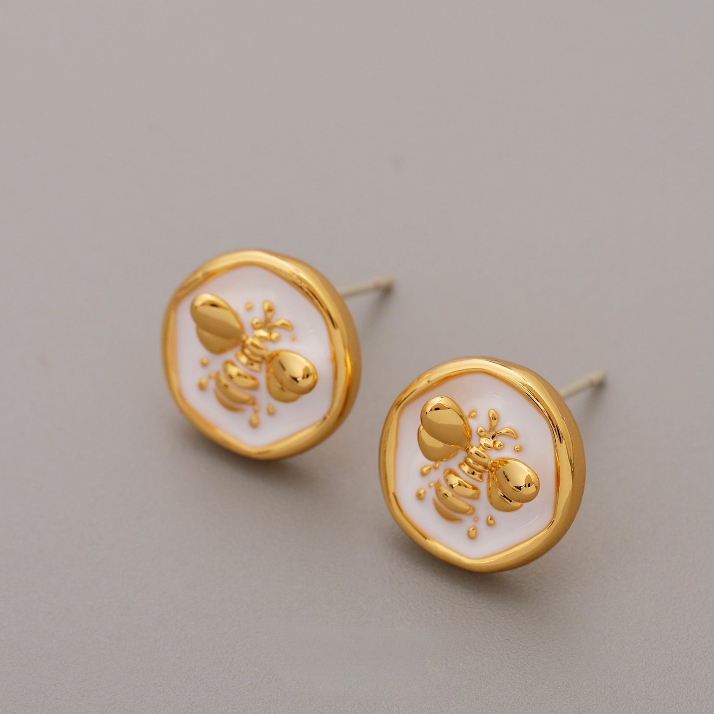 ALODIA  BEE  EARRING IN BRASS WITH 18K GOLD FINISH AND ENAMEL