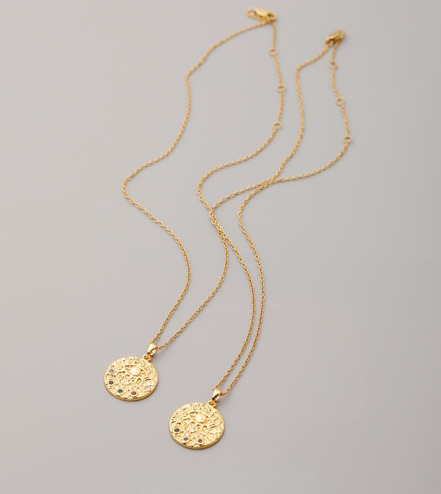 ALODIA  NECKLACE IN BRASS WITH 18K GOLD FINISH AND ZIRCON