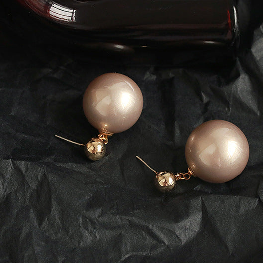 EARRING IN BRASS WITH 18K GOLD FINISH AND GLASS PEARLS