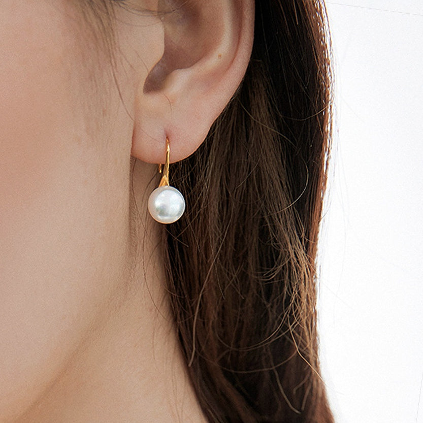 ALODIA MUSICAL NOTES  EARRING IN BRASS WITH 18K GOLD FINISH AND BAR0QUE PEARLS