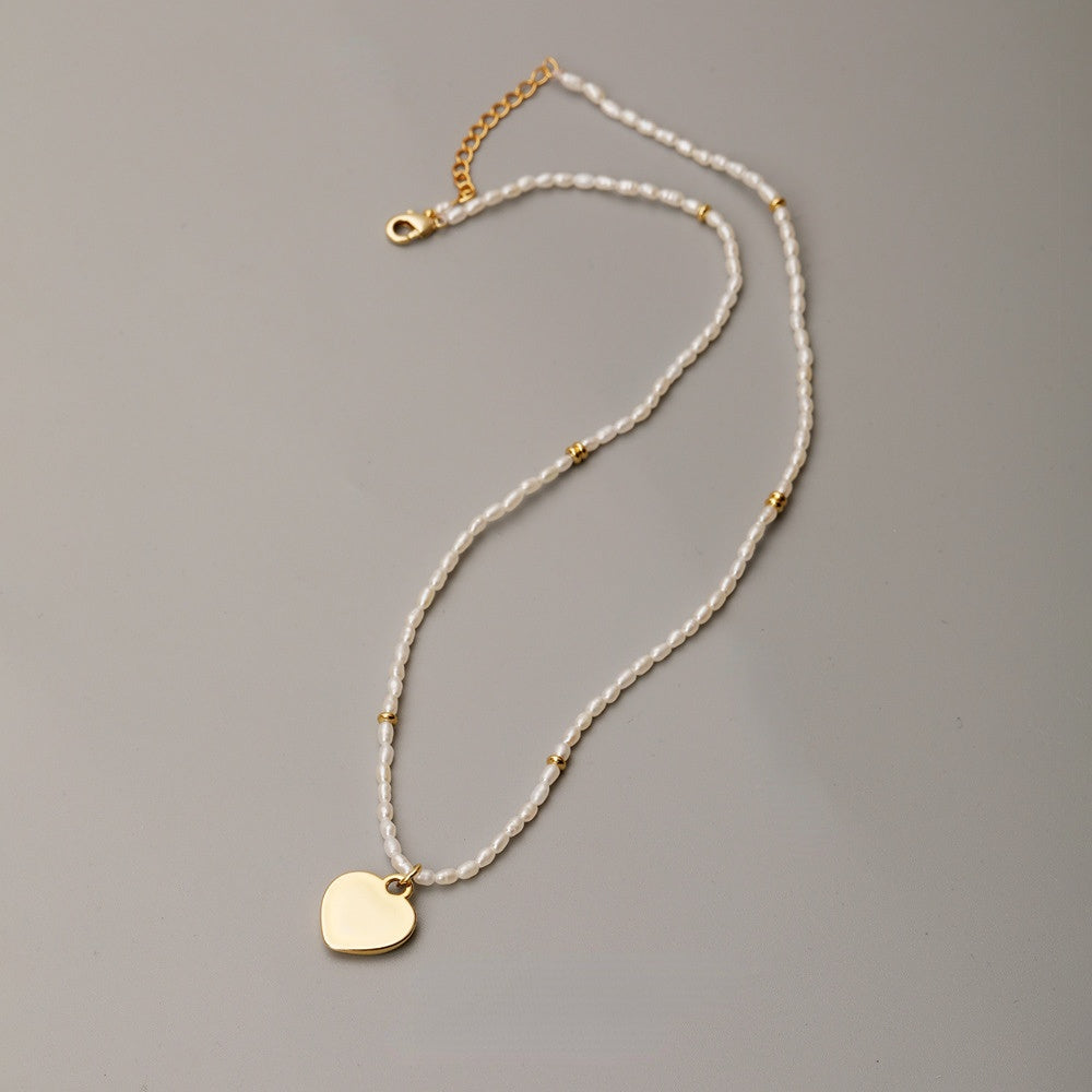 ALODIA  BAR0QUE PEARLS NECKLACE IN BRASS WITH 18K GOLD FINISH  AND  MOTHER-OF-PEARL