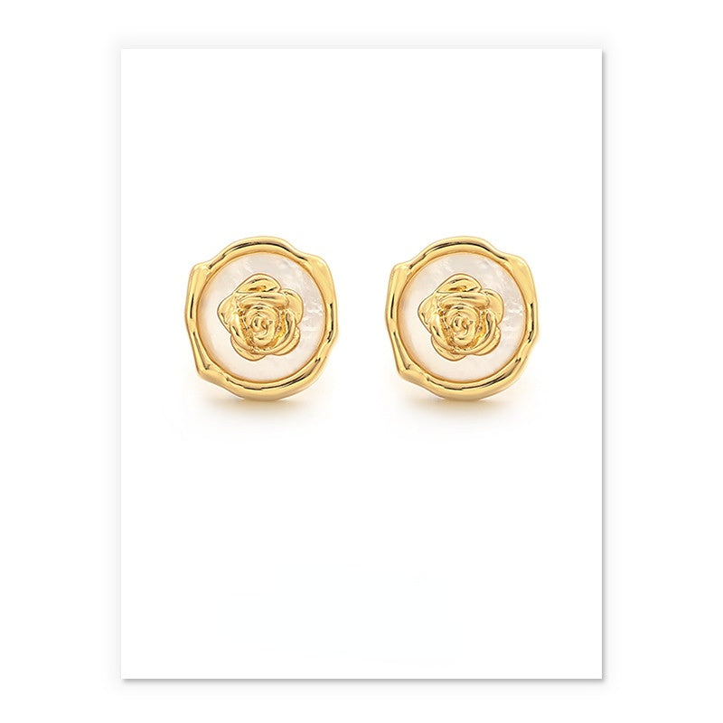 ALODIA  EARRING ELEGANT IN BRASS WITH 18K GOLD FINISH AND MOTHER-OF-PEARL