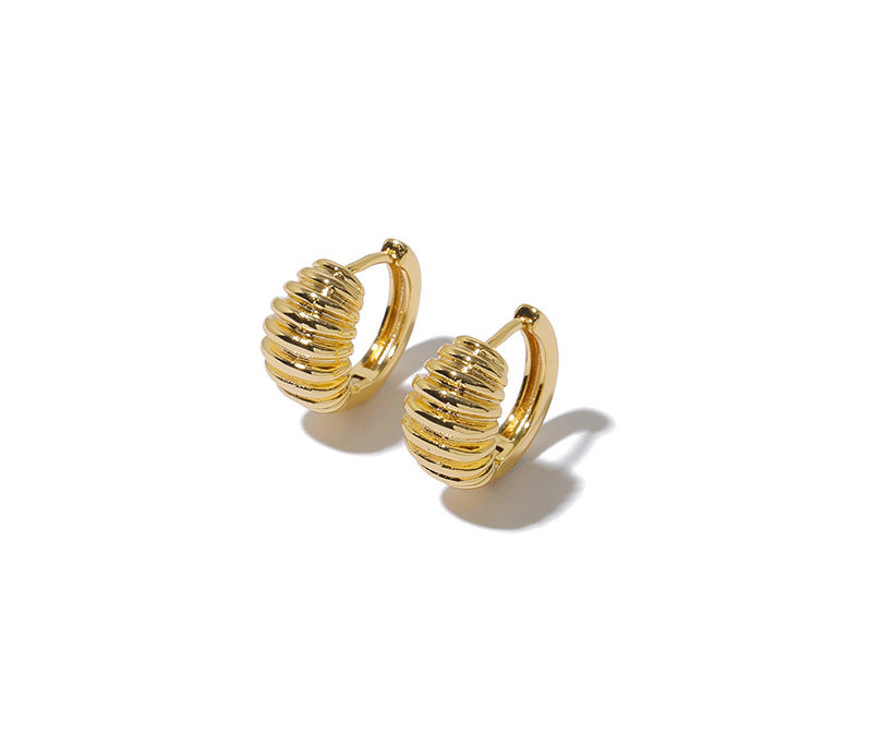 ALODIA  EARRING SCULPTURE ELEGANT IN BRASS WITH 18K GOLD FINISH 