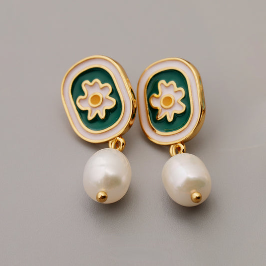 ALODIA  EARRING IN BRASS WITH 18K GOLD FINISH ENAMEL AND BAR0QUE PEARLS 