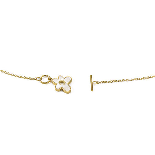 ALODIA  FLOWER NECKLACE IN BRASS WITH 18K GOLD FINISH  AND  MOTHER-OF-PEARL