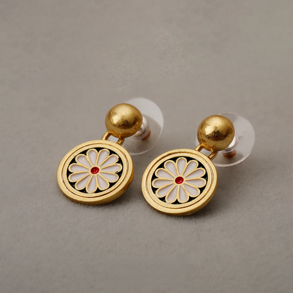 ALODIA  DAISY EARRING IN BRASS WITH 18K GOLD FINISH ENAMEL 