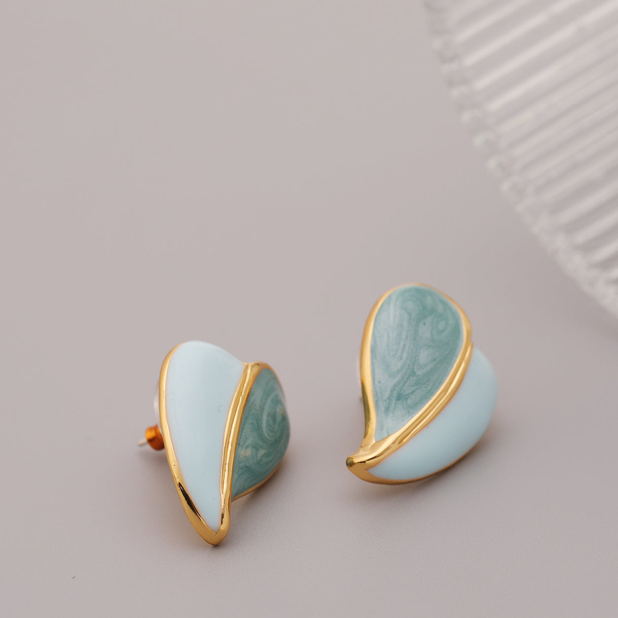 ALODIA  LOVE MINT GREEN EARRING IN BRASS WITH 18K GOLD FINISH AND ENAMEL