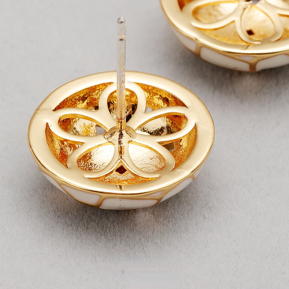 ALODIA  VINTAGE STYLE  EARRING IN BRASS WITH 18K GOLD FINISH AND ENAMEL